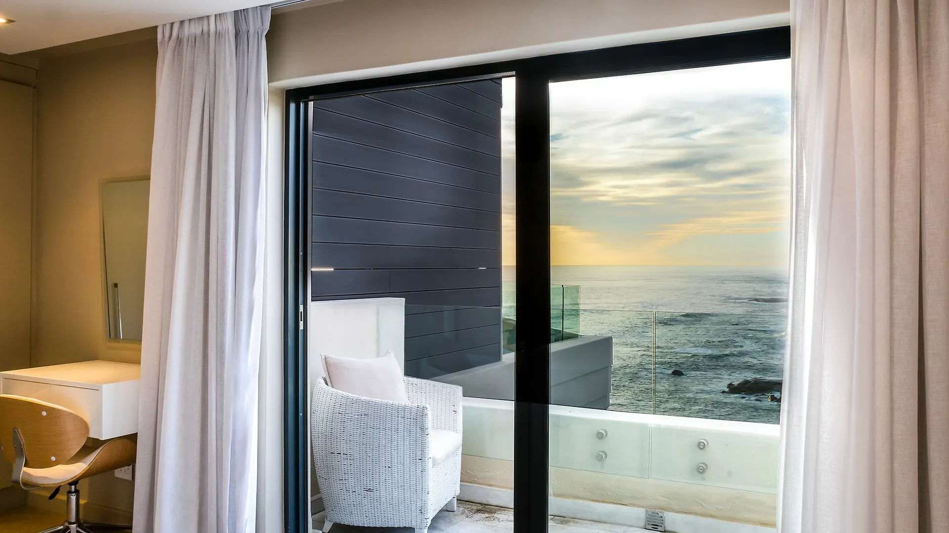 Lions Eye Luxury Apartments Cape Town